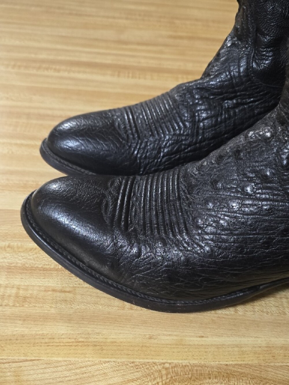 10 1/2  2E Lucchese Black Smooth Ostrich Cowboy Boots - Embroidered Shaft - Picture 6 of 15